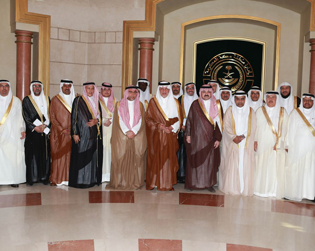 اجتماع لاعضاء المجلس المحلى مع سمو المحافظ وسمو امير منطقة مكة المكرمة